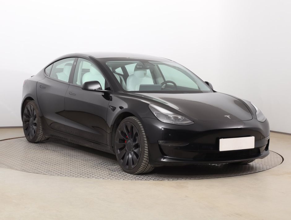 Tesla Model 3 - 2021