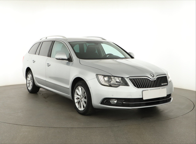 Škoda Superb, 2014
