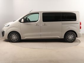 Peugeot Traveller - 2017