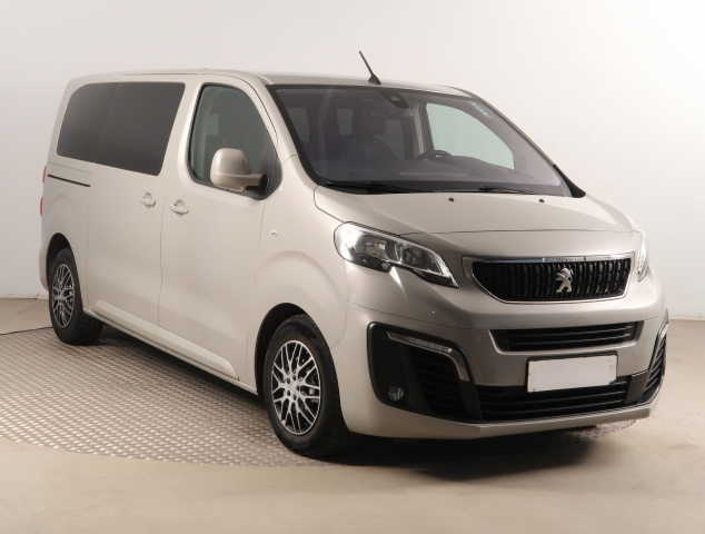 Peugeot Traveller 2017