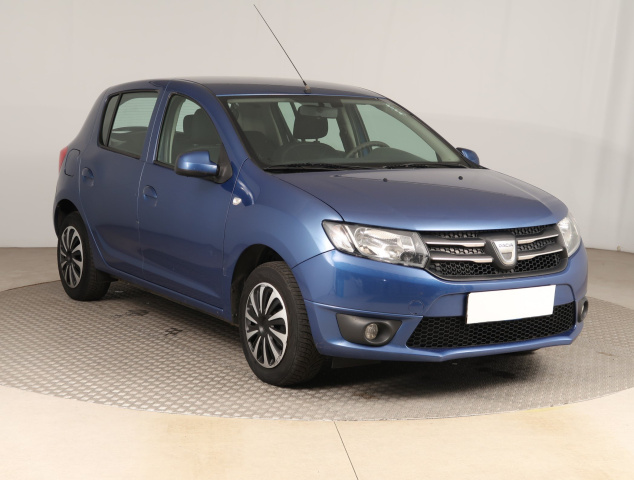 Dacia Sandero 2015