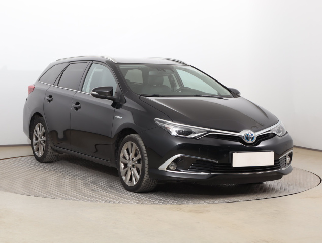 Toyota Auris 2015