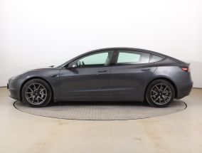 Tesla Model 3 - 2021