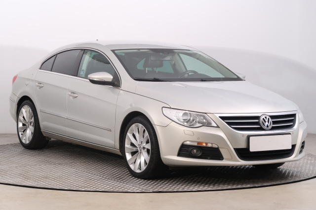 Volkswagen Passat CC 2011