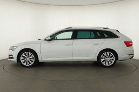 Skoda Superb - 2022