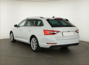 Skoda Superb - 2022