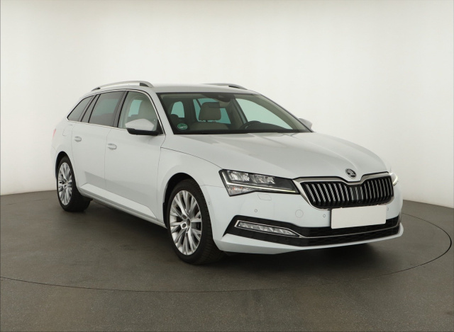 Škoda Superb 2022