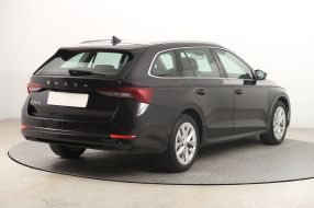 Škoda Octavia - 2022