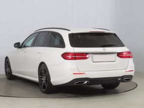 Mercedes-Benz E - 2019