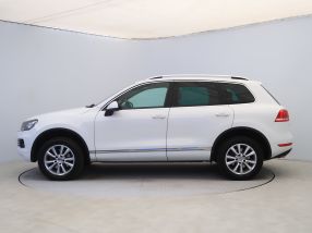 Volkswagen Touareg - 2013