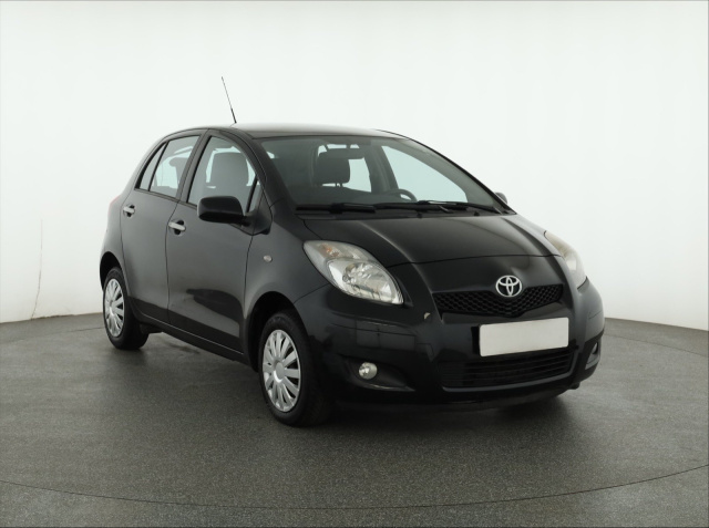 Toyota Yaris, 2011