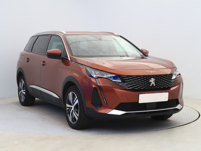 Peugeot 5008 2021
