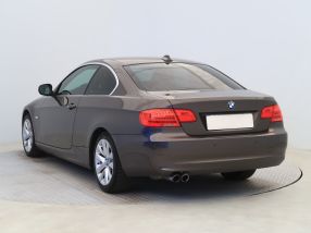 BMW 3 - 2011