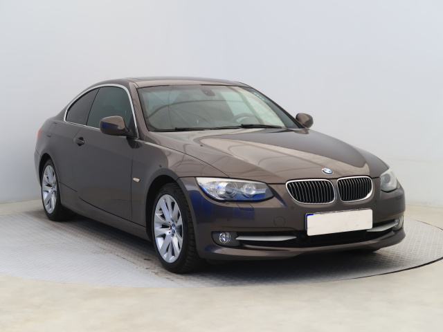 BMW 3 2011