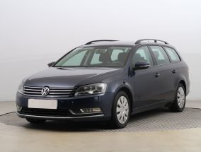 Volkswagen Passat - 2012