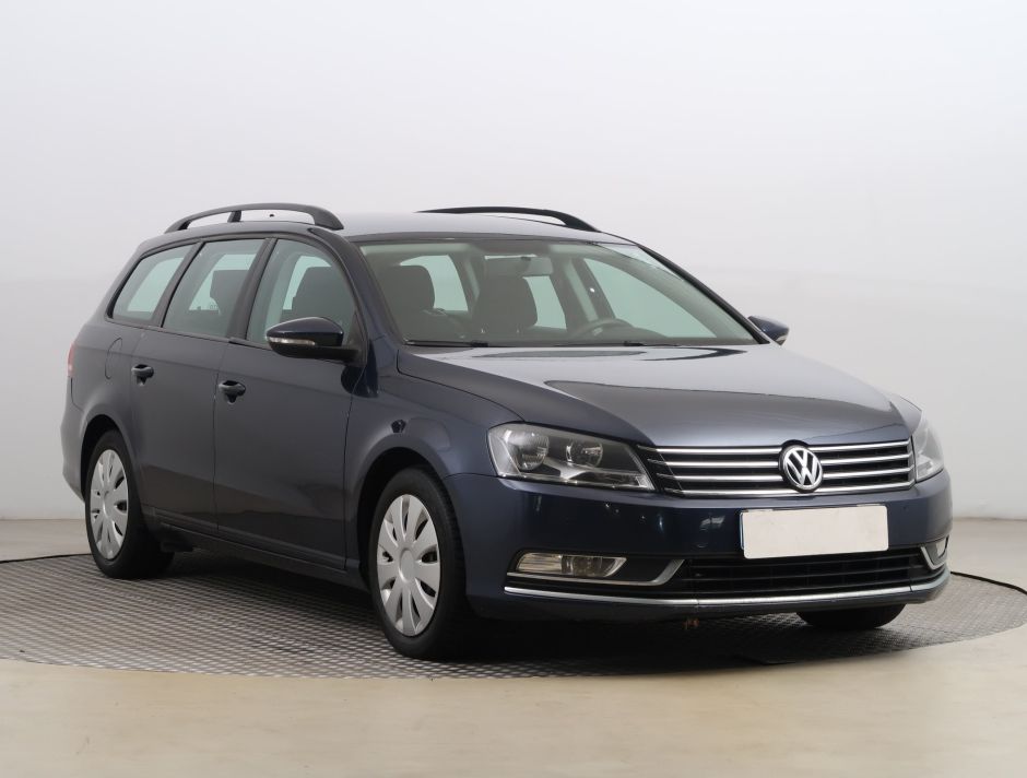 Volkswagen Passat - 2012