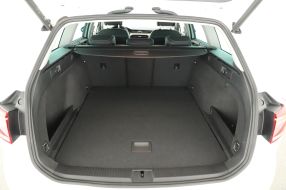 Volkswagen Passat - 2021