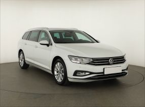 Volkswagen Passat - 2021
