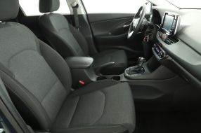 Hyundai i30 - 2023
