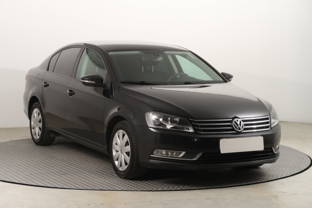 Volkswagen Passat 2011