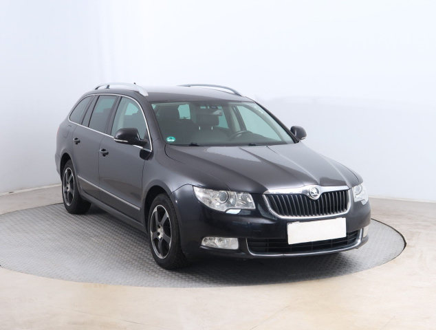 Škoda Superb 2011