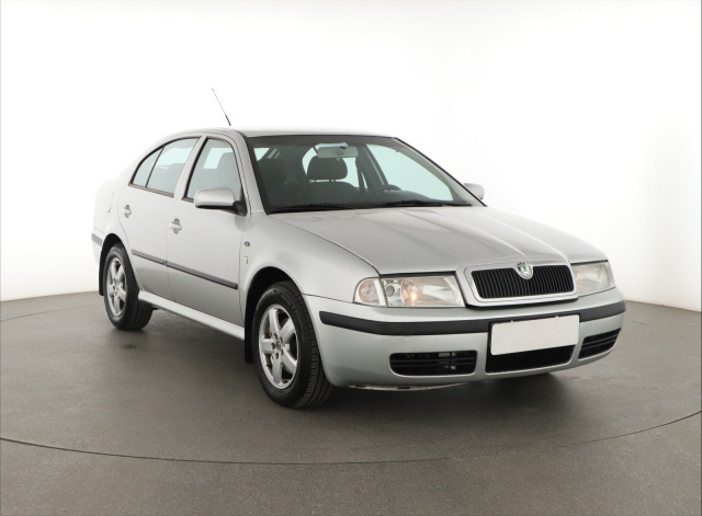 Škoda Octavia 2003