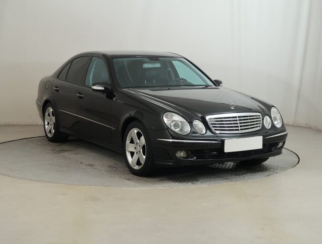 Mercedes-Benz E 2006