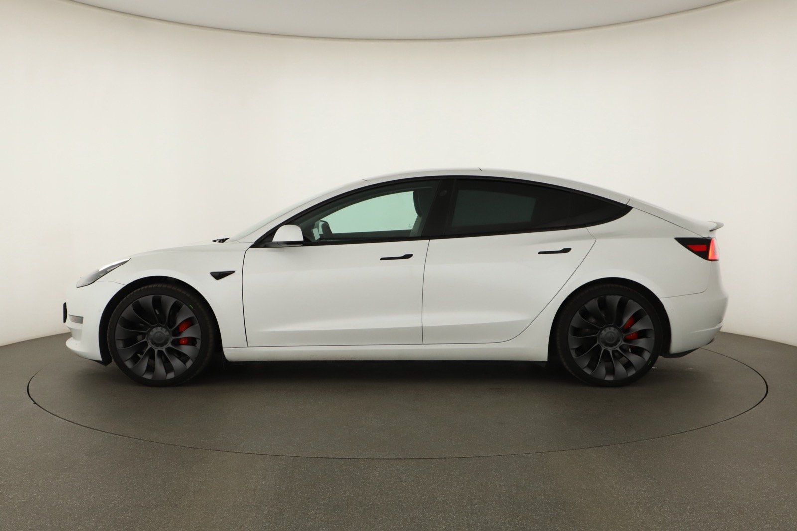 Tesla Model 3 - 2021