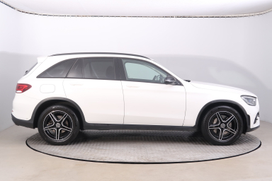 Mercedes-Benz GLC - 2020