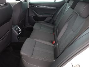 Škoda Octavia - 2024