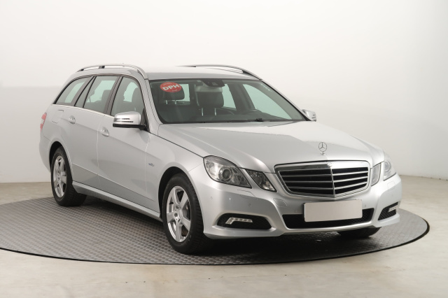 Mercedes-Benz E 200 Kompressor, 2010