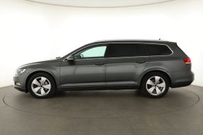 Volkswagen Passat - 2015