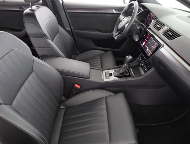Škoda Superb - 2023