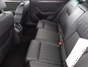 Škoda Superb - 2023
