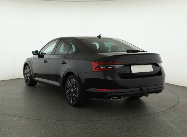 Škoda Superb - 2023