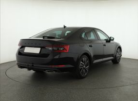 Škoda Superb - 2023