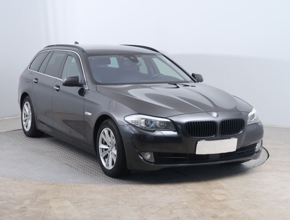 BMW 5 - 2012