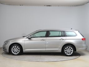 Volkswagen Passat - 2015