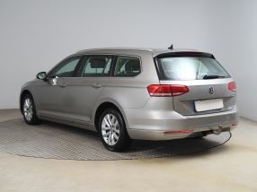 Volkswagen Passat - 2015