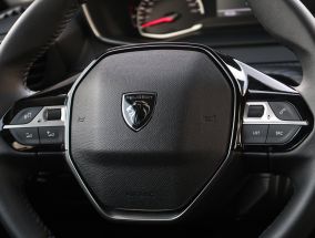Peugeot 208 - 2024