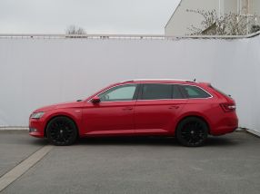 Skoda Superb - 2019