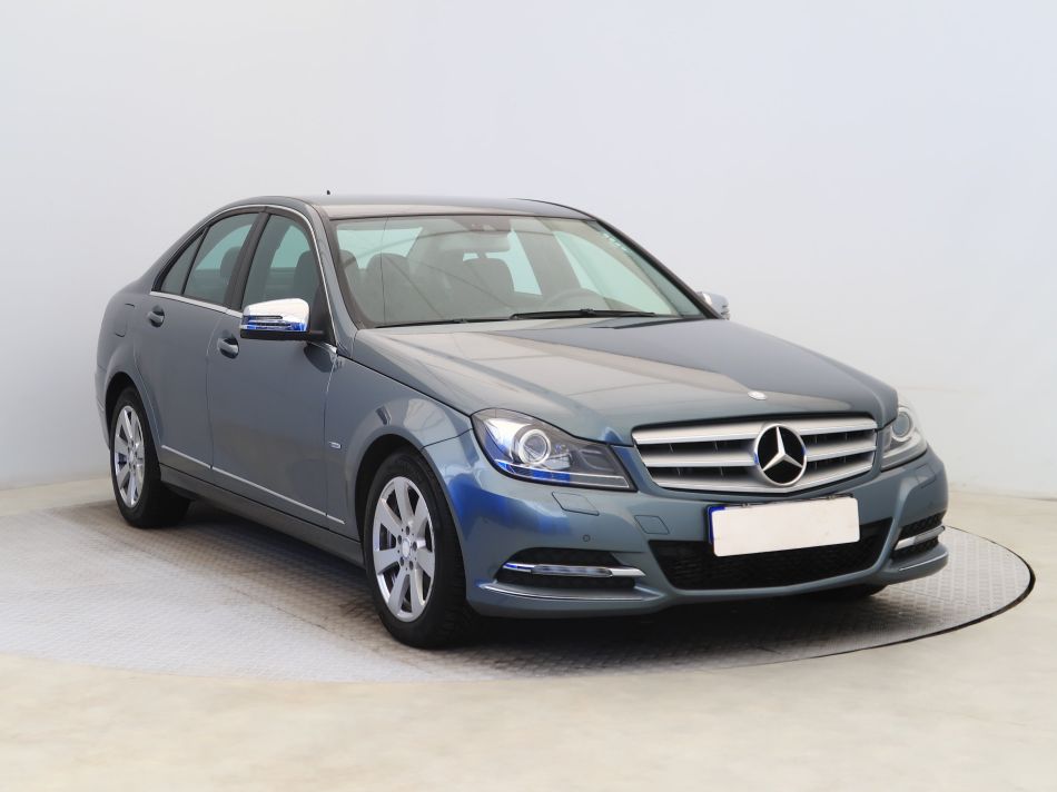 Mercedes-Benz C - 2011