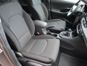 Hyundai i30 - 2023