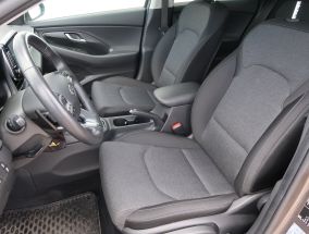 Hyundai i30 - 2023