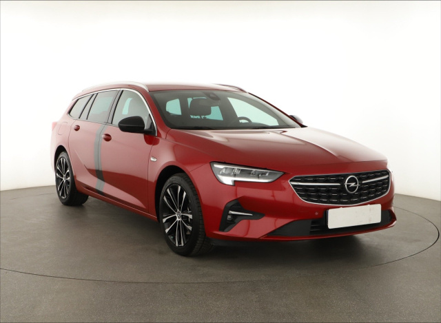 Opel Insignia 2022