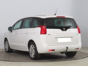 Peugeot 5008 - 2016
