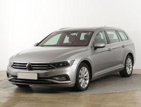 Volkswagen Passat - 2022