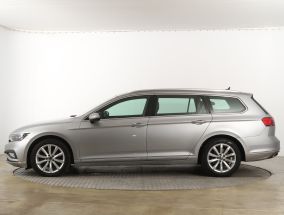 Volkswagen Passat - 2022