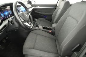 Volkswagen Golf - 2021