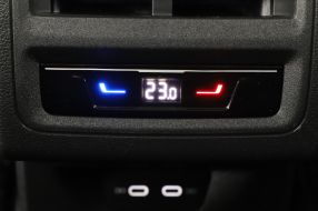 Volkswagen Golf - 2021